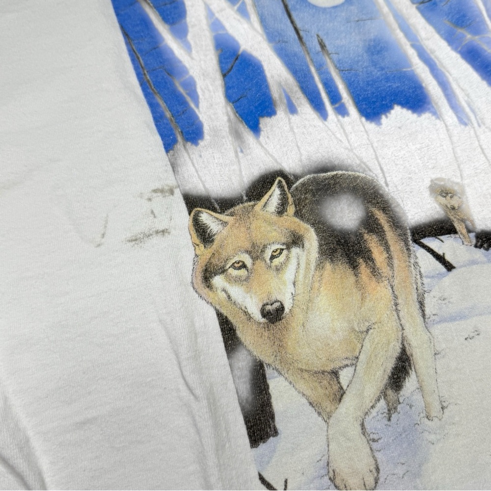 Vintage White Wild Earth Wolf Shirt Size XL - Picture 7 of 7